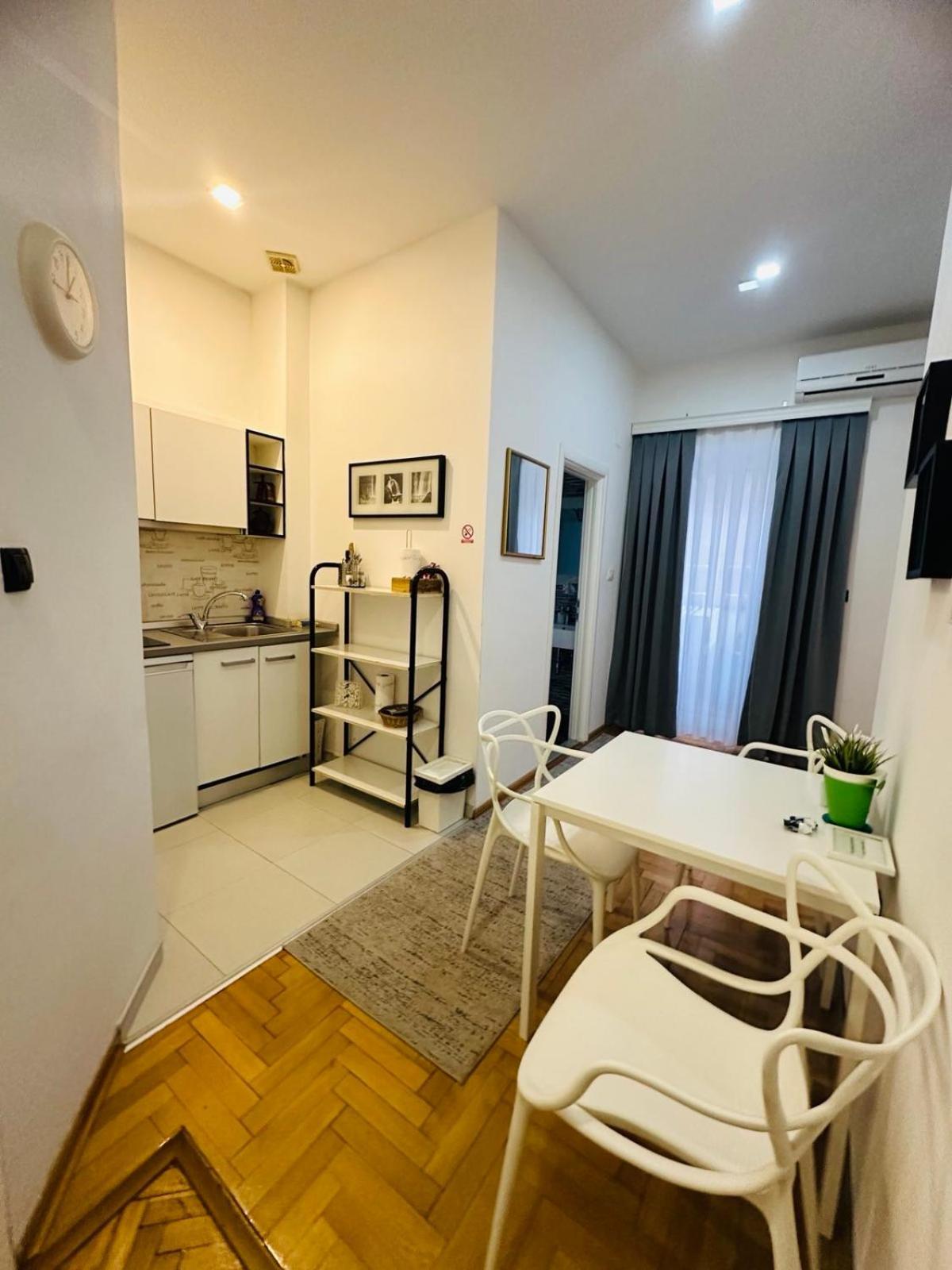 Apartment Saraj-Bosna Free Public Parking Sarajevo Exterior photo